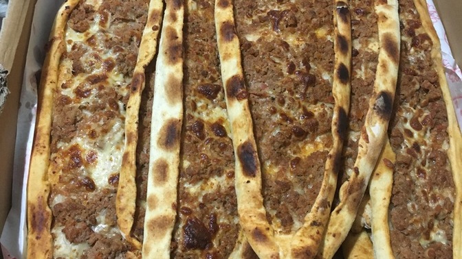 Kıymalı mı yoksa kaşarlı pide mi seviyorsunuz?