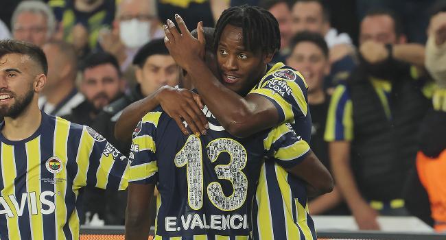 Fenerbahçe sizce Barcelonayı eleyebilir mi?