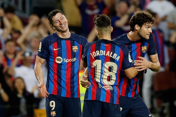 Fenerbahçe sizce Barcelonayı eleyebilir mi?