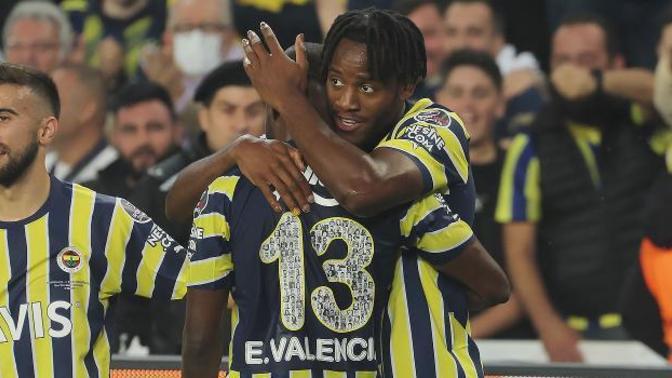 Fenerbahçe sizce Barcelona'yı eleyebilir mi?