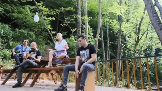 Günaydın, siz de bir şarkı bırakır mısınız?