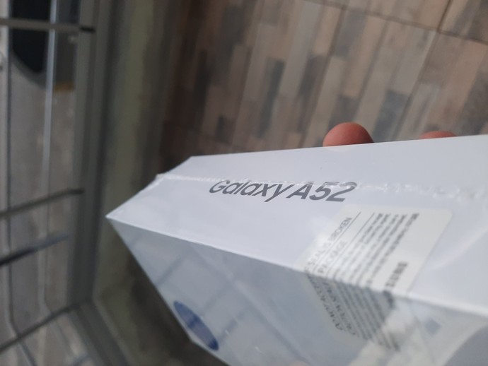 Bu telefon ikinci el mi sizce arkadaslar?