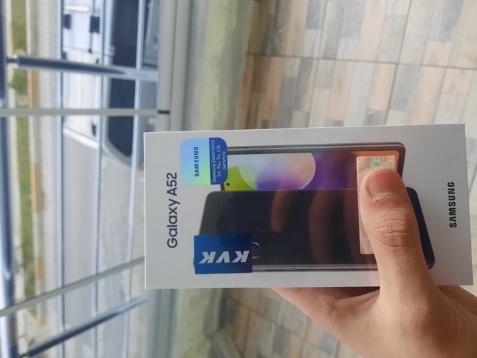 Bu telefon ikinci el mi sizce arkadaslar?