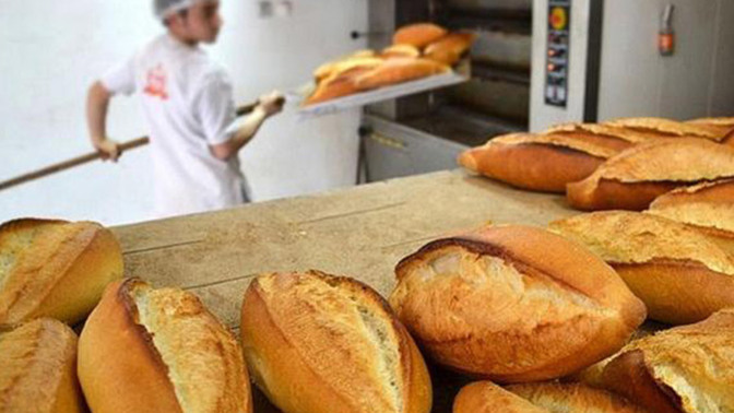 Ekmek Sendikası Başkanı: "Ekmek ile doyduğumuz için aptalız" dedi! Katılıyor musunuz?