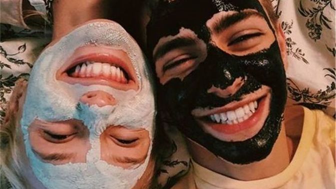 Sosyal medyadaki çiftler gerçekten göründüğü kadar güzel bir aşk yaşıyor mu?