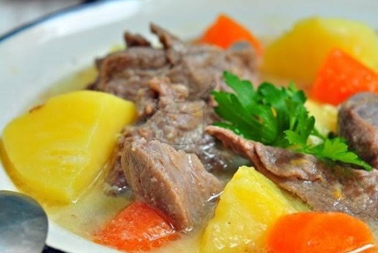 Ne tür yemekleri seversiniz ve favori yemeğiniz nedir?