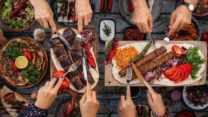 Çok ağır geldiği için yiyemediğiniz bir yemek var mı?