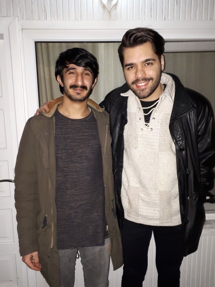 Erkeğin annesi kına gecesine gelmiyor mu?