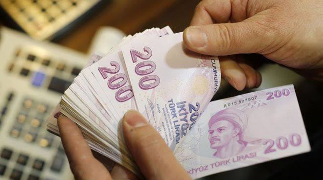 Sizce de para, pul olmadı mı?