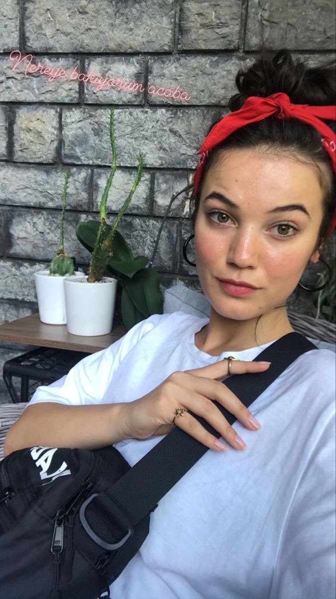 Pinar Deniz güzel mi?
