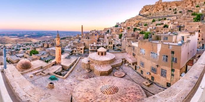 Madrid diye Mardine geldiler çok beğendiler! Sen olsaydın Madrid mi, Mardin mi isterdin?