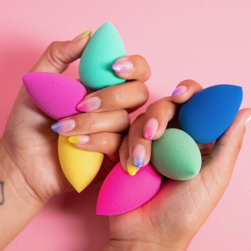 Beauty blender koleksiyonu yapıp, kullanmaya kıyamamak gibi bir alışkanlığın var mı?