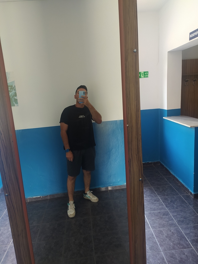 Çirkinim hiç sevgilim olmadı nasıl sevgili bulabilirim?
