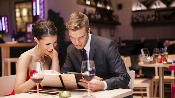 Otel restoranı ilk buluşma için uygun mudur?