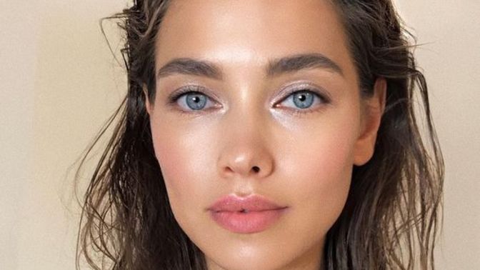 Highlighter makyajın için önemli bir ürün mü?