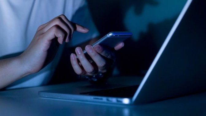 Cep telefonunu formatladıktan sonra kuracağınız ilk uygulama hangisi?
