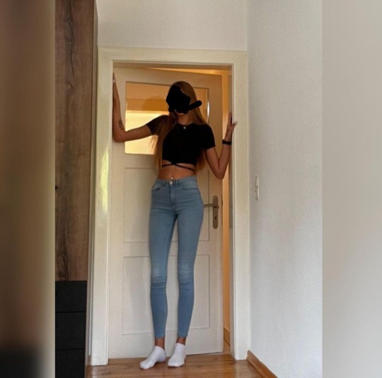 1.87 boyunda biriyle sevgili olur musunuz?
