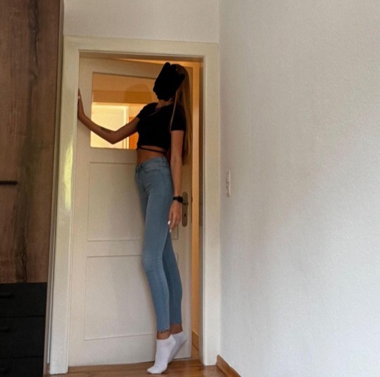 1.87 boyunda biriyle sevgili olur musunuz?