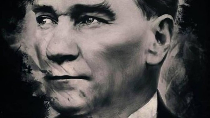 Bugün 10 Kasım Mustafa Kemal Atatürk'ün Ölüm Yıldönümü Duygularınız Neler?