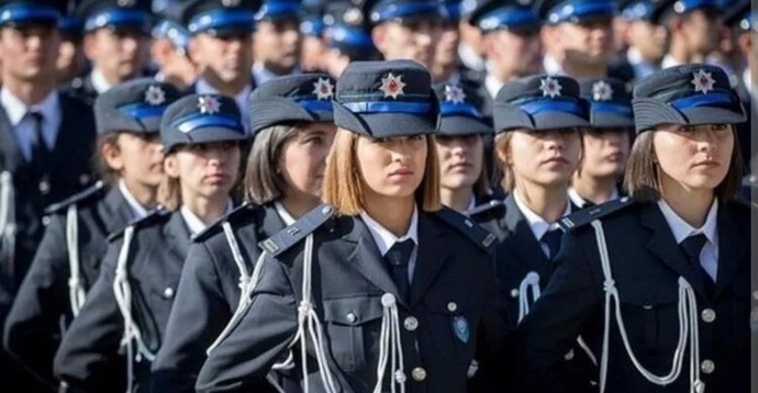 12 bin polis alımı yapılacak, başvuracak olan var mı?