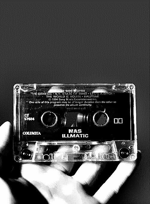 Eskilerden kalma müzik kasetleriniz var mı?
