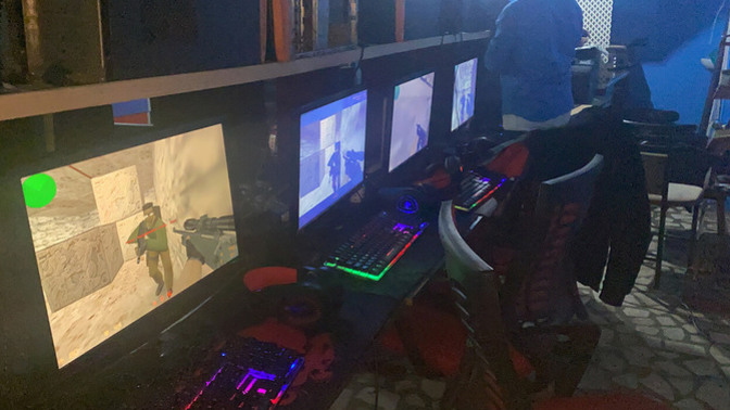 Counter Strike 1.6 da sizin için en çok anı bırakan harita hangisiydi?