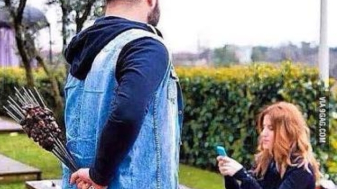 Sevgiliyle ilk buluşmada kebep yenir mi?