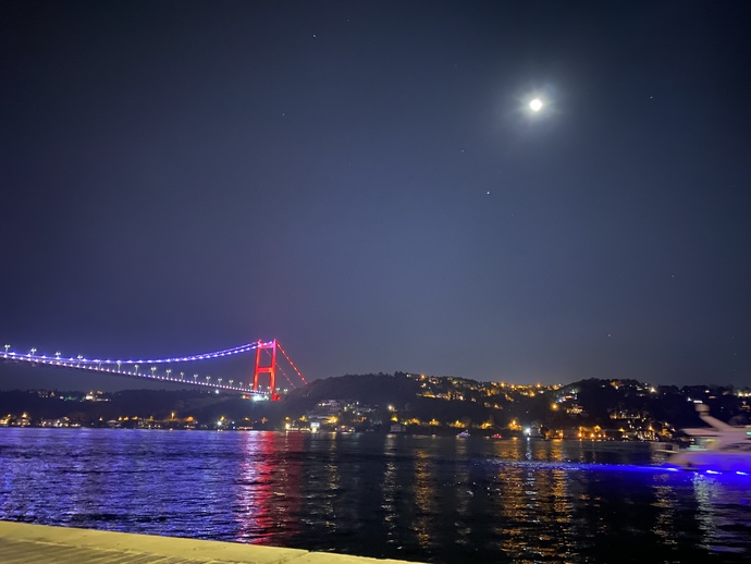 Biz @cnrche ile Rumeli’deyiz 😻 Siz kimle burada olmak isterdiniz?