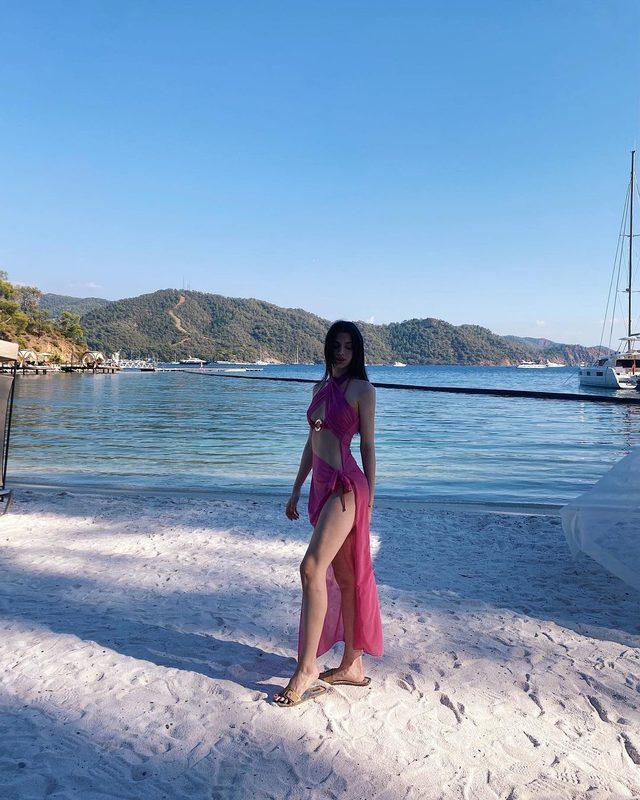 Derin Talu Kasım ortasında deniz kenarından paylaştı! Sezonu kapattınız mı?
