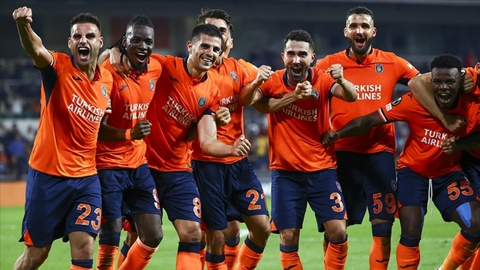 Başakşehir Konferans Ligi'ni kazanır mı sizce?