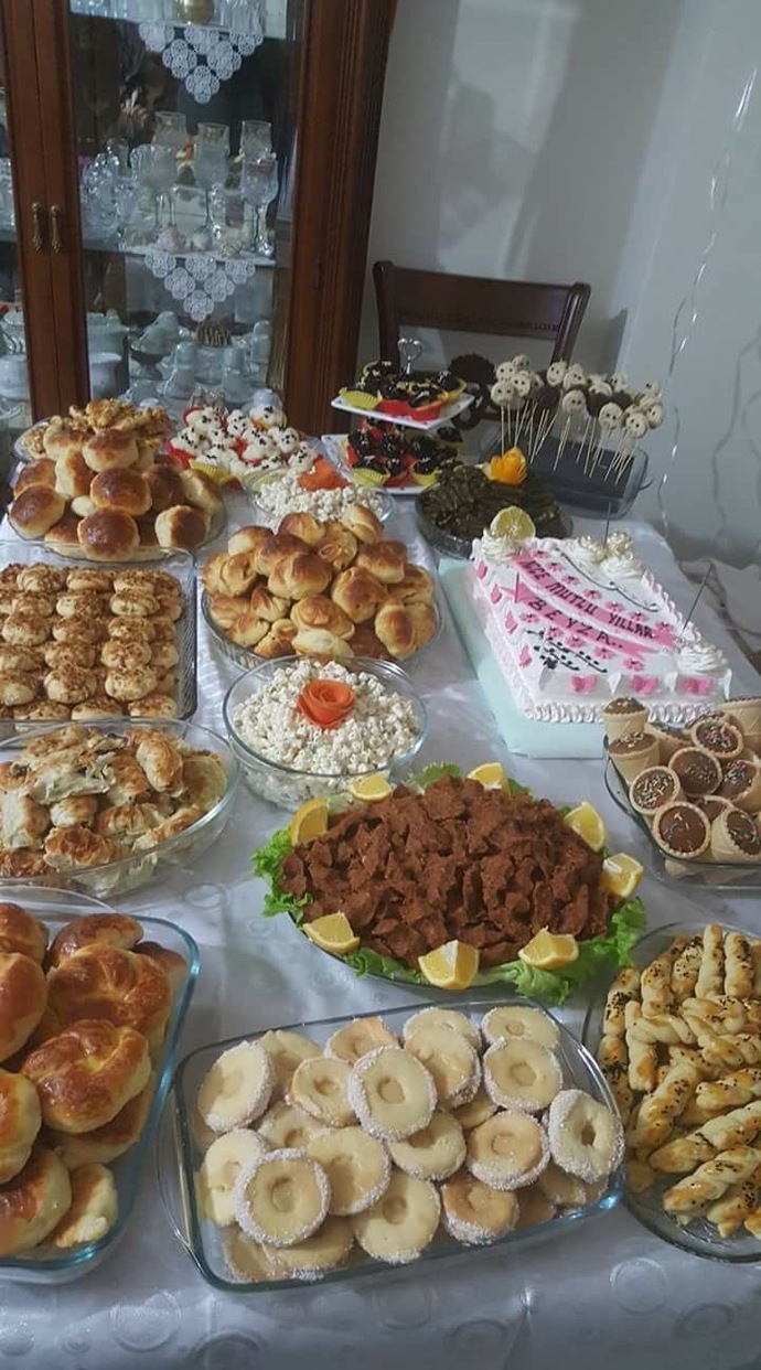 Yemeğe misafir çağırıldığında hangi yemek olmazsa olmaz?