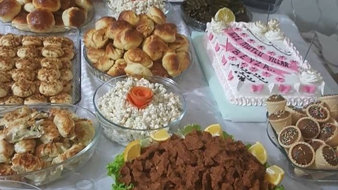 Yemeğe misafir çağırıldığında hangi yemek olmazsa olmaz?