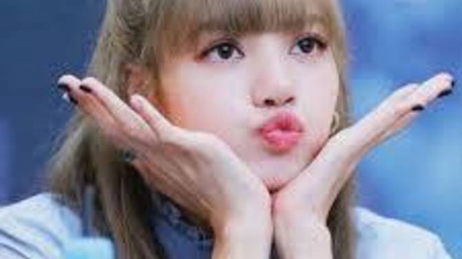 Sizce hangi blackpink üyesi güzel?