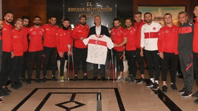 Ampute Futbol Milli Takımı Mansur Yavaş ziyareti sonrası disipline sevk edildi! Yavaş'ı ziyaret etmek sakıncalı mı?