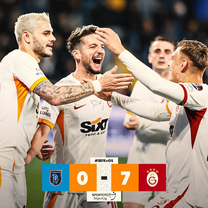 Galatasaray deplasmanda 7-0 yaparak farka koştu. Maçı nasıl değerlendiriyorsunuz?