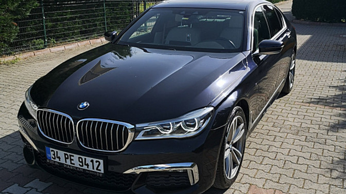 Kızlar BMW'ye "keko arabası" diyor. Cidden öyle mi?