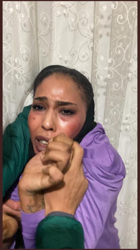 Bomba atan kadın yakalanmış, siz olsanız ne gibi cezalar uygulardınız?