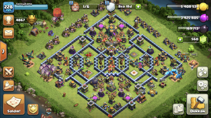Clash of Clans oynayan var mı?