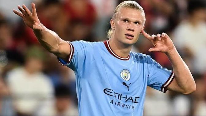 İngiltere 7. Lig ekibi Ashton United, Dünya Kupası arasında Haaland’ı kiralamak icin teklifte bulundu. Haaland en çok kime yakışır?
