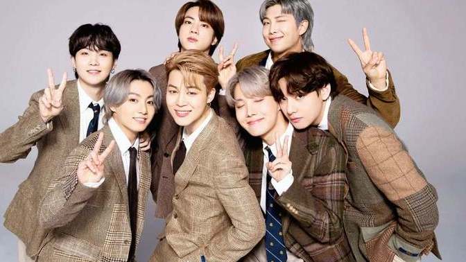 BTS dinlediğim için aşağılanıyorum. Müzik zevkimden dolayı aşağılanmak haksızlık değil mi?