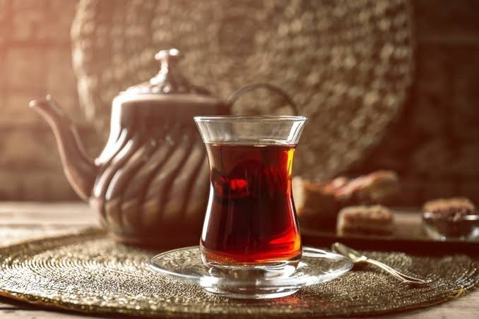 Çay içenler günde kaç bardak çay içiyorsunuz?