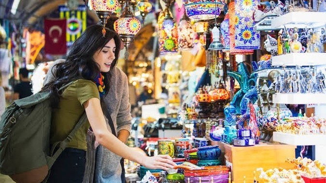 Tatile gittiğiniz zaman en çok ne alışverişi yapıyorsunuz?