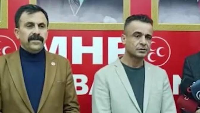 Mehapeliler neden çok ciddi duruyorlar?