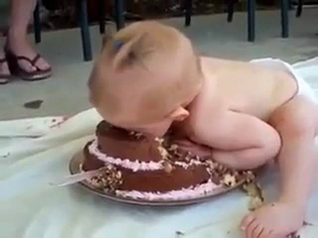 Diyette olsanız bile karşı koyamadığınız bir yemek var mı?
