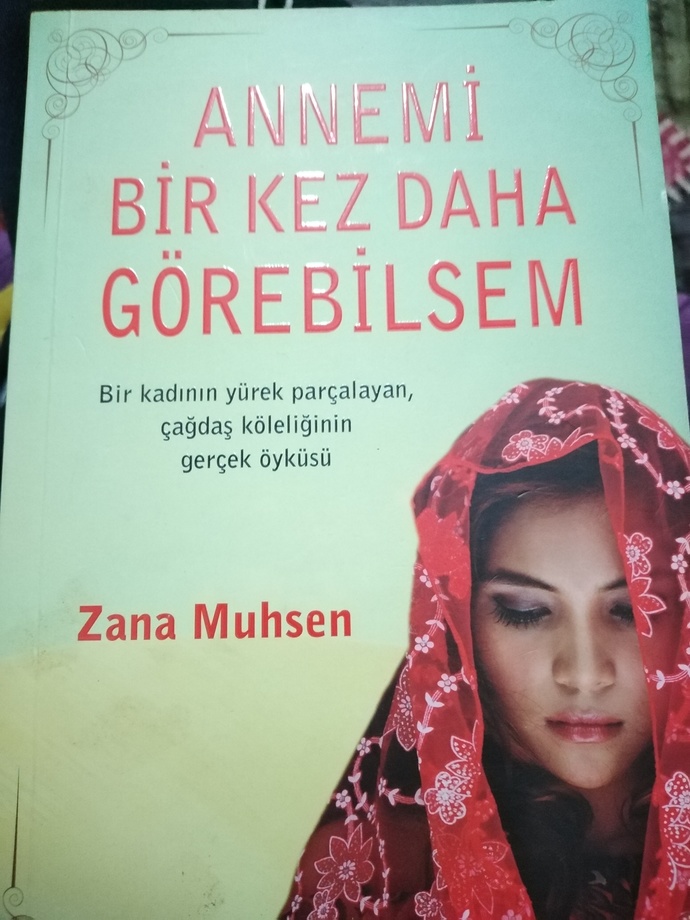 İyi Akşamlaaaarrrrrr: ) Kitap önerir misiniz?