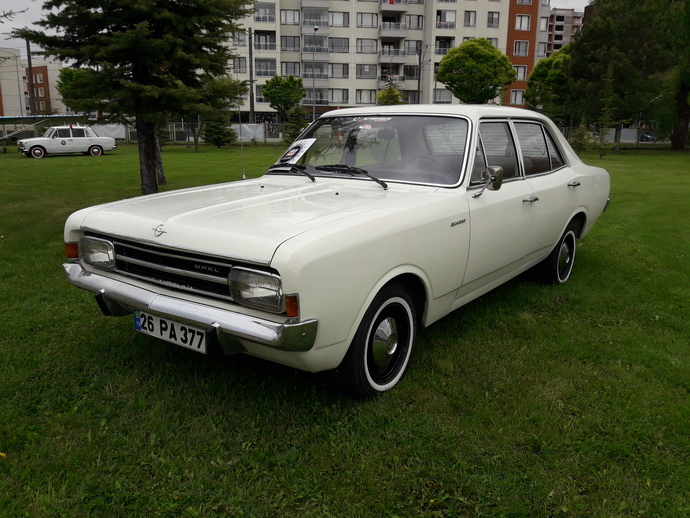 En çok sevdiğiniz favoriniz olan Opel modeli nedir? ⚡
