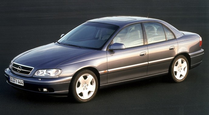 En çok sevdiğiniz favoriniz olan Opel modeli nedir? ⚡