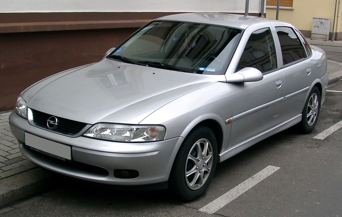 En çok sevdiğiniz favoriniz olan Opel modeli nedir? ⚡