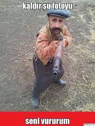 İnce siyah külotlu çorabın bize çok yakıştığını düşünüyorum, haksız mıyım?