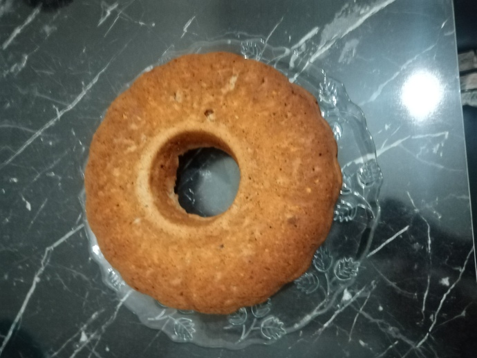 Siteden bir üyeye Kek yaptım dondurma kutusunda götürsem absürt kaçar mı?